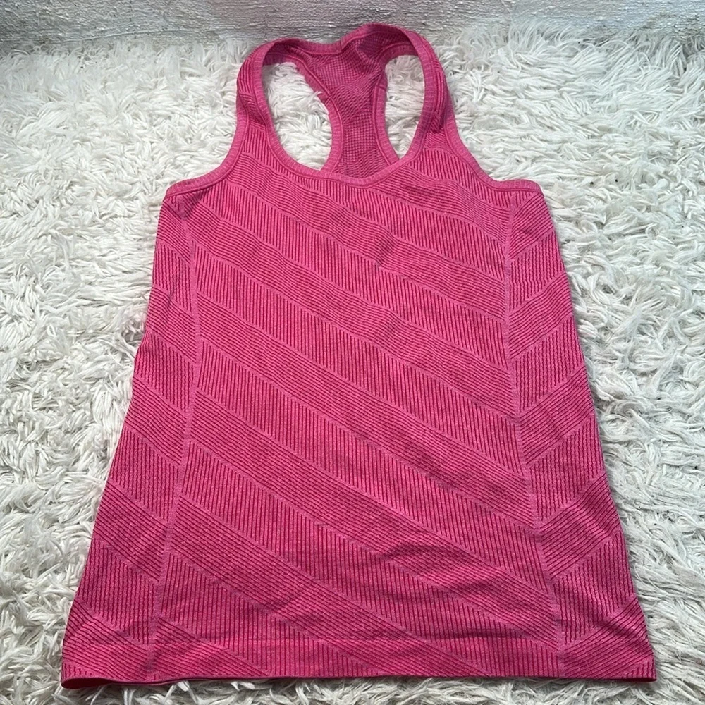 Lululemon Swiftly Tech Tank